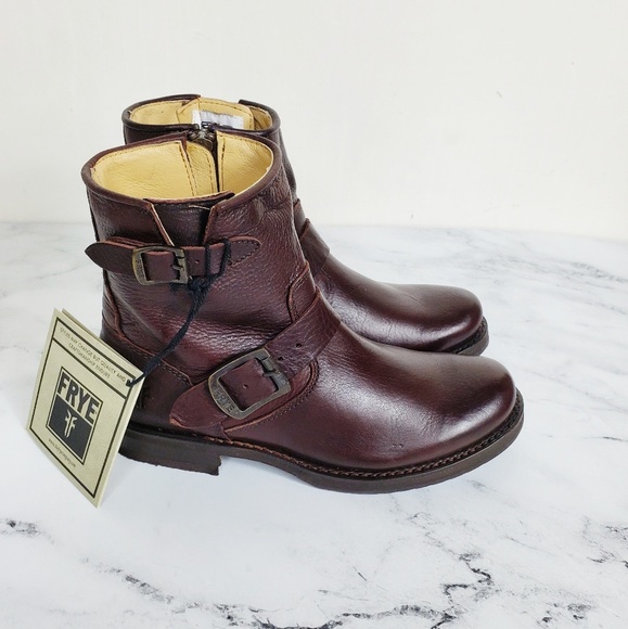 Frye Veronica Dark Brown Ankle Bootie - Picture 4 of 7